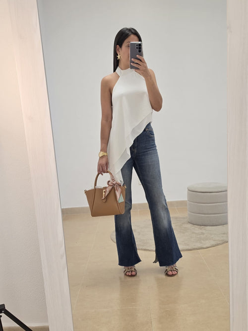 Blusa asimétrica